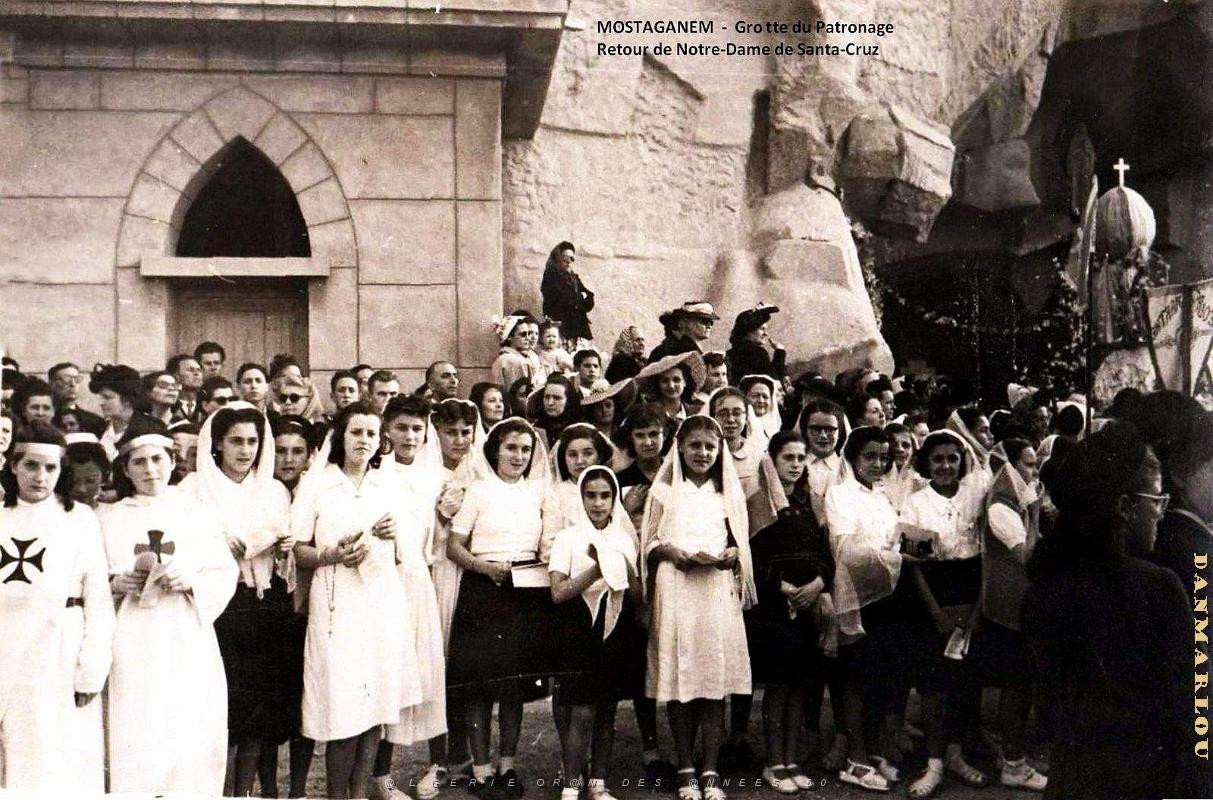 Mostaganem - Grotte du patronage - Retour de N.D.de Santa-Cruz.jpg